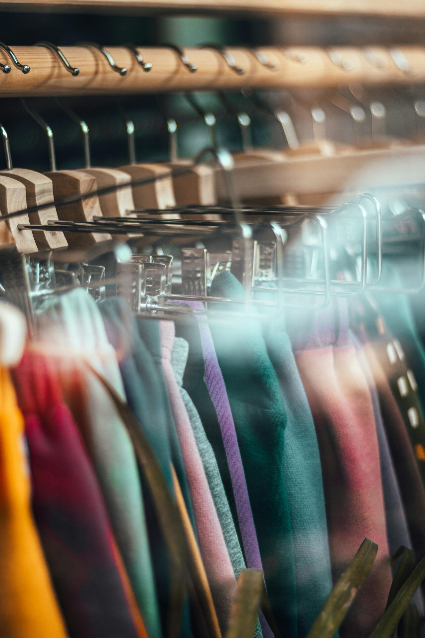 Billige Mode, echter Preis: Was Fast Fashion wirklich kostet