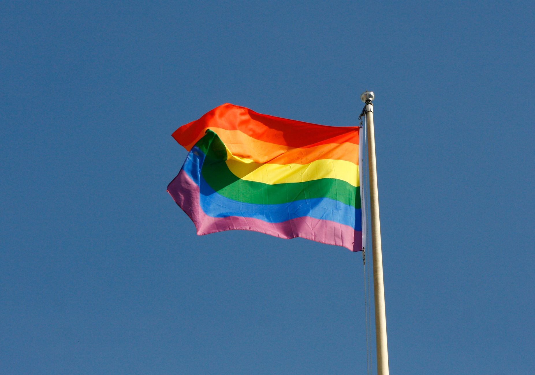 Queerfeindliche Gewalt in Deutschland: Was die Zahlen zeigen und was jetzt zählt